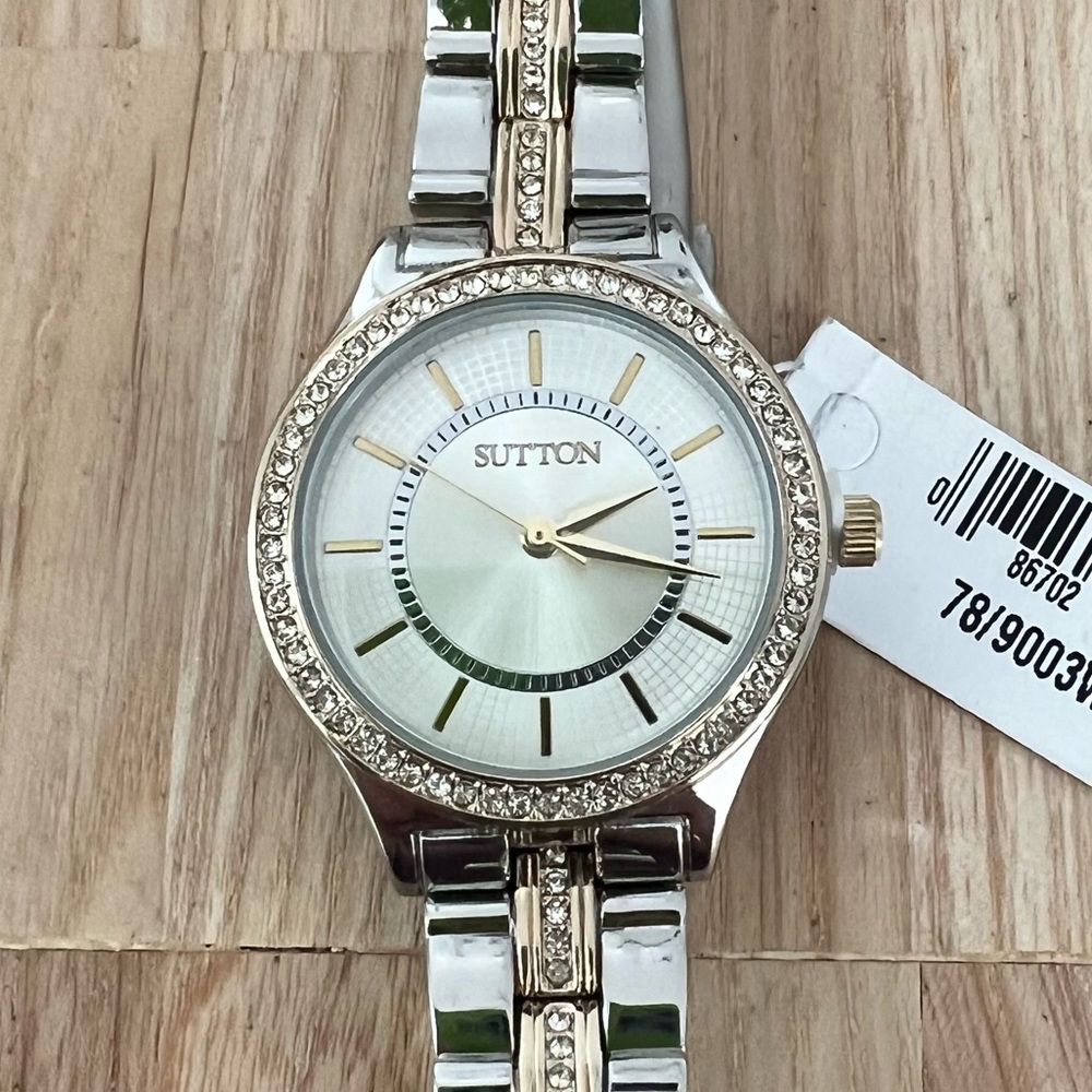Sutton by Armitron ladies two tone dress watch NEW BATTERY